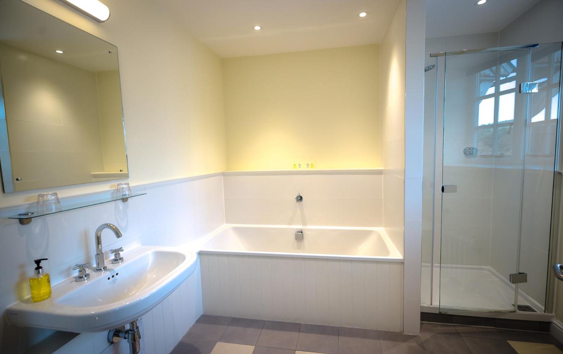 Hotel Northgate House 3*